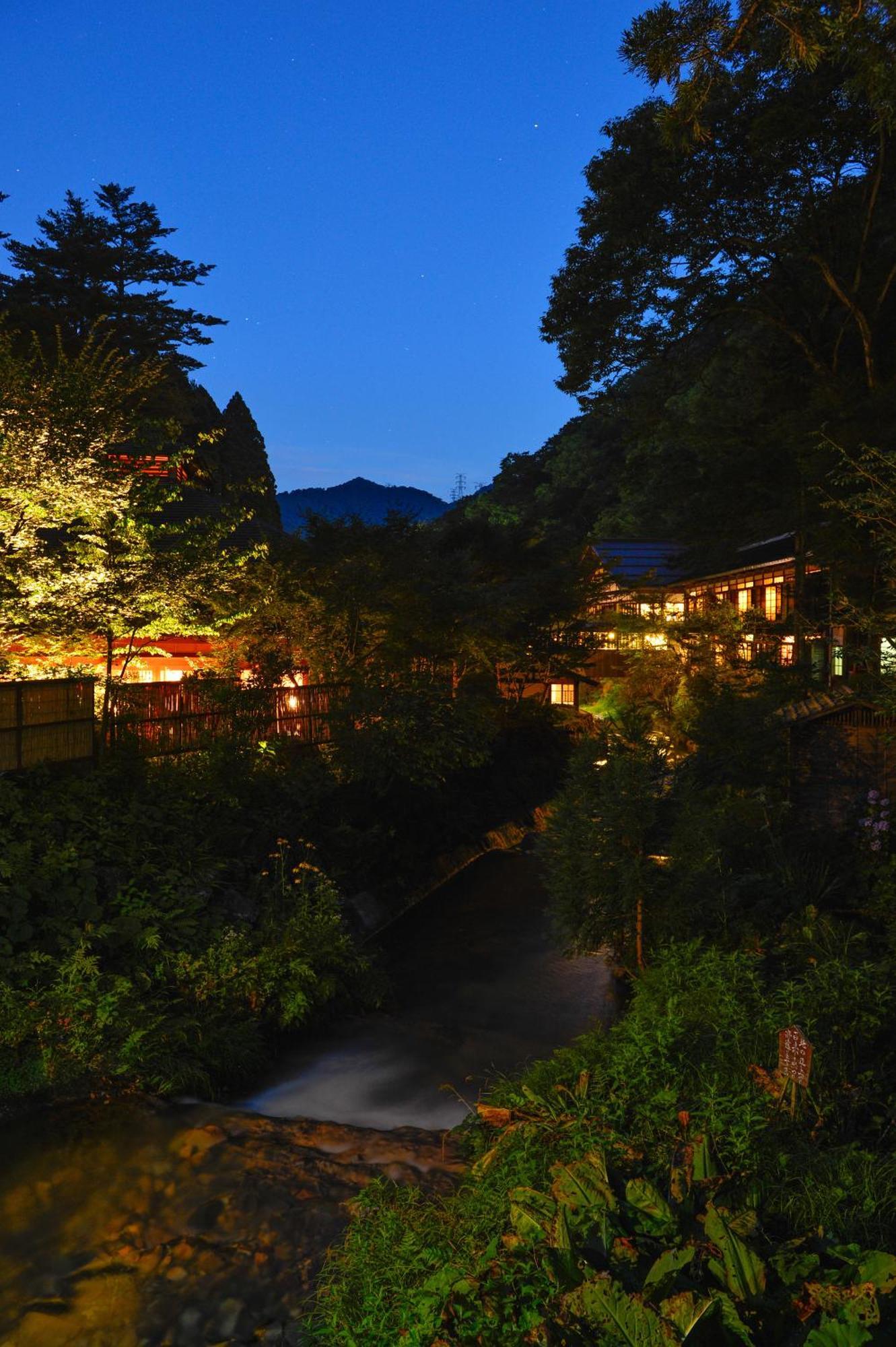 Houshi Onsen Chojukan Minakami Bagian luar foto